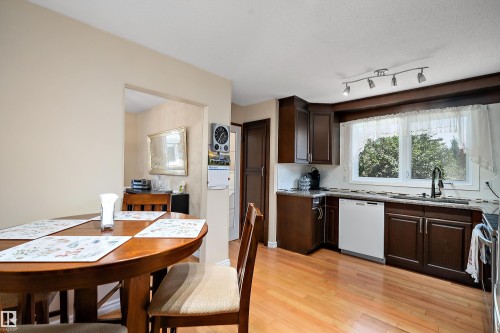 5507 51 Street, Leduc, AB - Indoor