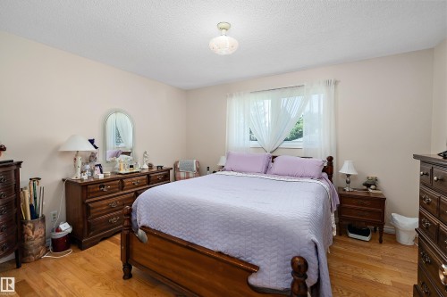 5507 51 Street, Leduc, AB - Indoor Photo Showing Bedroom