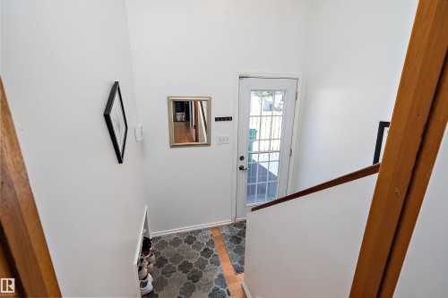 5507 51 Street, Leduc, AB - Indoor Photo Showing Other Room
