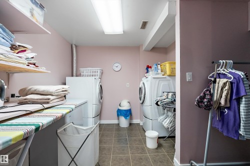 5507 51 Street, Leduc, AB - Indoor Photo Showing Laundry Room