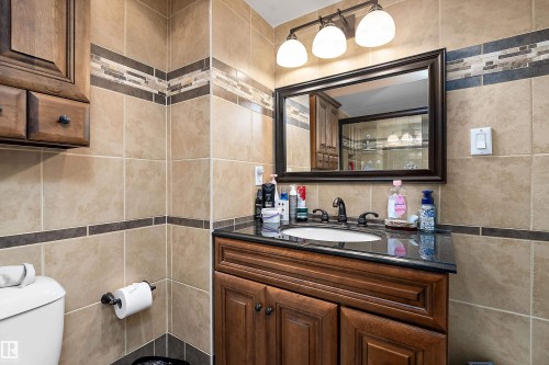5507 51 Street, Leduc, AB - Indoor Photo Showing Bathroom