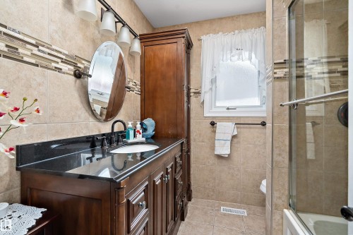 5507 51 Street, Leduc, AB - Indoor Photo Showing Bathroom