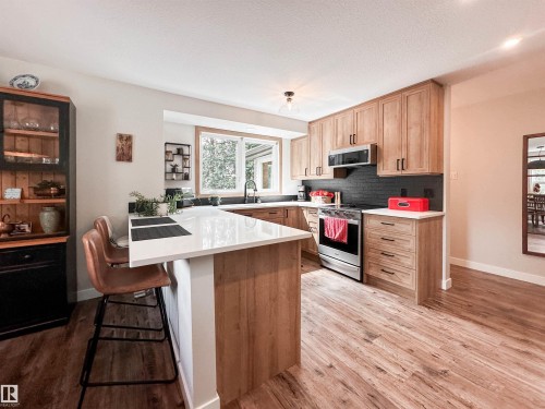 37 Ash Crescent, St. Albert, AB - Indoor Photo Showing Kitchen