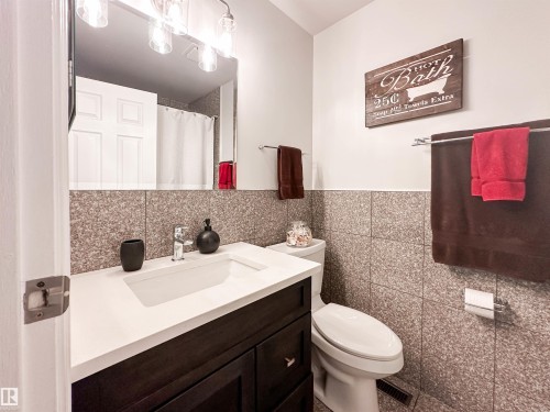 37 Ash Crescent, St. Albert, AB - Indoor Photo Showing Bathroom