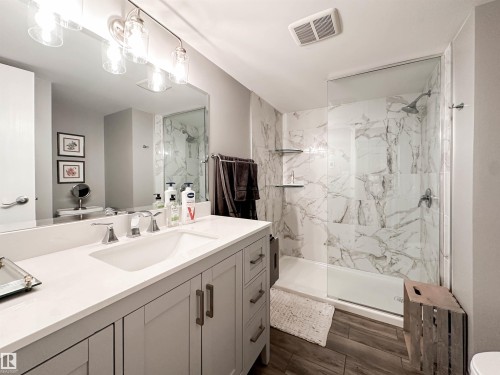 37 Ash Crescent, St. Albert, AB - Indoor Photo Showing Bathroom