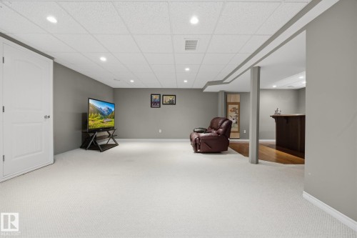 73 Dalquist Bay, Leduc, AB - Indoor