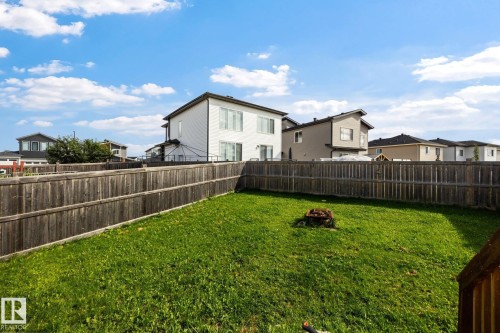 73 Dalquist Bay, Leduc, AB - Outdoor