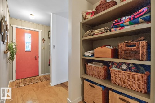 9603 79 Street Nw, Edmonton, AB - Indoor Photo Showing Other Room