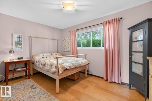 9603 79 Street Nw, Edmonton, AB - Indoor Photo Showing Bedroom