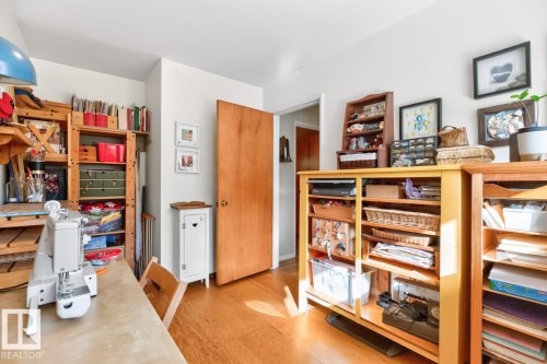 9603 79 Street Nw, Edmonton, AB - Indoor