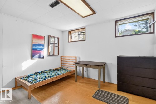 9603 79 Street Nw, Edmonton, AB - Indoor