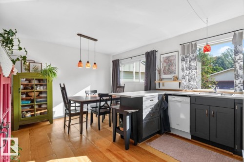 9603 79 Street Nw, Edmonton, AB - Indoor