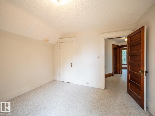 11005 80 Avenue Nw, Edmonton, AB - Indoor Photo Showing Other Room