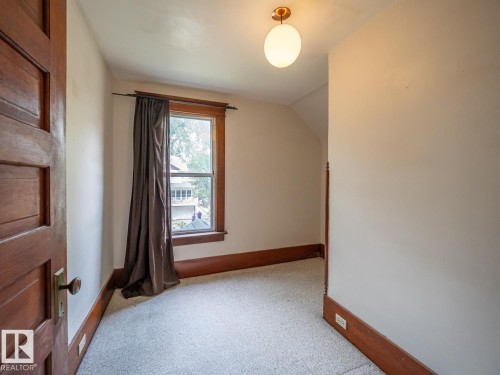 11005 80 Avenue Nw, Edmonton, AB - Indoor Photo Showing Other Room