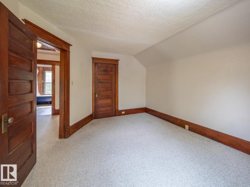 11005 80 Avenue Nw, Edmonton, AB - Indoor Photo Showing Other Room