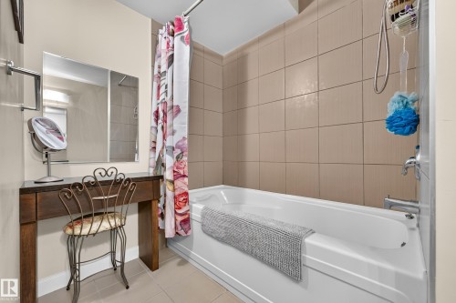 #115 35 Sturgeon Rd, St. Albert, AB - Indoor Photo Showing Bathroom