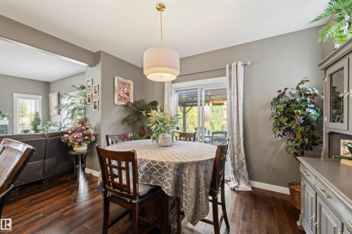 1457 Wates Link Sw, Edmonton, AB - Indoor Photo Showing Dining Room