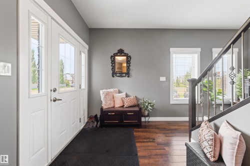 1457 Wates Link Sw, Edmonton, AB - Indoor Photo Showing Other Room