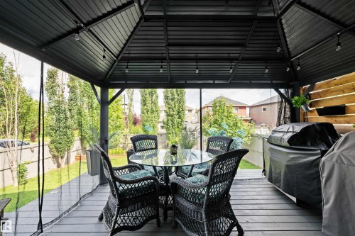 1457 Wates Link Sw, Edmonton, AB -  Photo Showing Garage