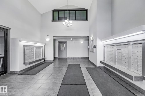 #203 111 Edwards Dr Sw, Edmonton, AB - Indoor Photo Showing Other Room