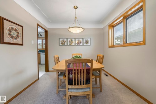 10623 67 Street Nw, Edmonton, AB - Indoor Photo Showing Dining Room