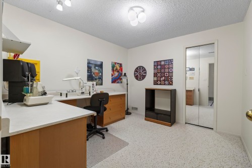10623 67 Street Nw, Edmonton, AB - Indoor Photo Showing Office