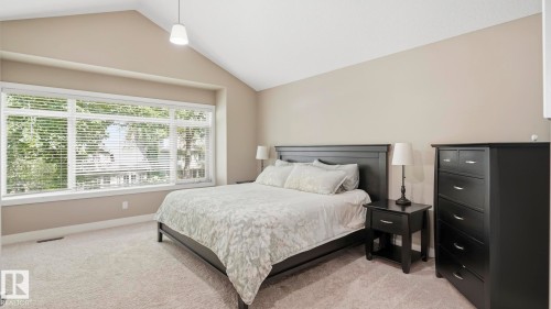9847 92 Avenue Nw, Edmonton, AB - Indoor Photo Showing Bedroom