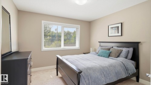 9847 92 Avenue Nw, Edmonton, AB - Indoor Photo Showing Bedroom