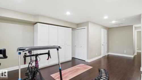 9847 92 Avenue Nw, Edmonton, AB - Indoor