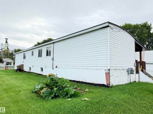 Additional content - 9940 110 Street, Westlock, AB - Outdoor