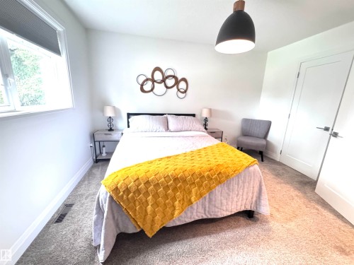 7004 97 Street Nw, Edmonton, AB - Indoor Photo Showing Bedroom