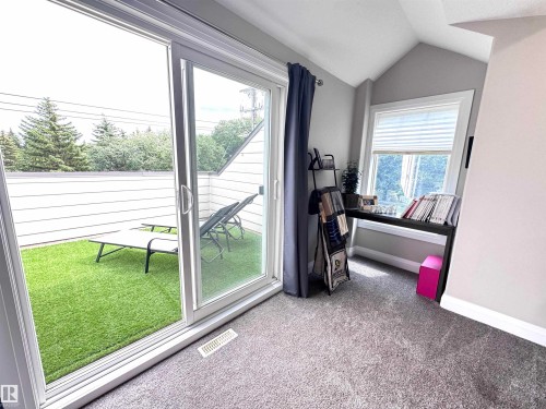 7004 97 Street Nw, Edmonton, AB - Indoor