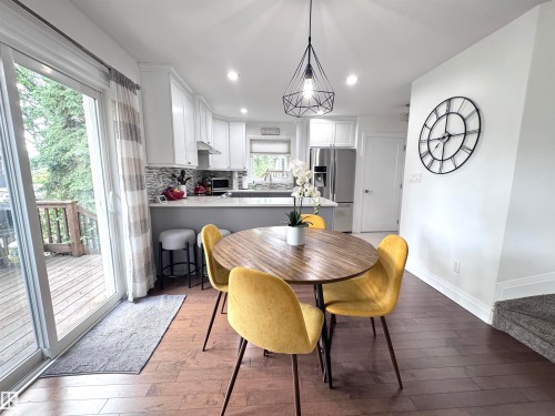 7004 97 Street Nw, Edmonton, AB - Indoor Photo Showing Dining Room