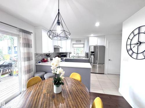 7004 97 Street Nw, Edmonton, AB - Indoor Photo Showing Dining Room
