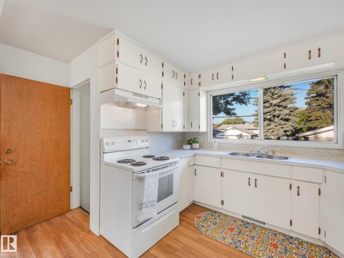 6112 105A Street Nw, Edmonton, AB - Indoor Photo Showing Kitchen With Double Sink