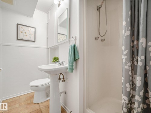 Basement Suite Bathroom - 6112 105A Street Nw, Edmonton, AB - Indoor Photo Showing Bathroom