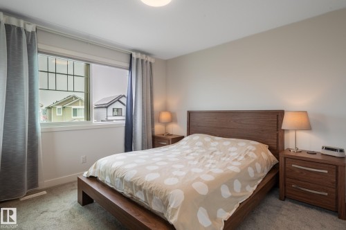 4804 Cawsey Terrace Sw, Edmonton, AB - Indoor Photo Showing Bedroom