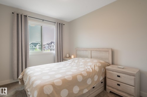 4804 Cawsey Terrace Sw, Edmonton, AB - Indoor Photo Showing Bedroom