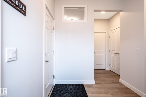 4804 Cawsey Terrace Sw, Edmonton, AB - Indoor Photo Showing Other Room