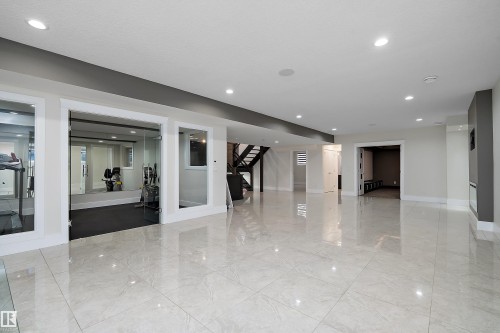 3644 Westcliff Way Sw, Edmonton, AB - Indoor Photo Showing Other Room