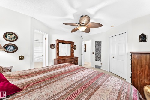 Spacious Primary Bedroom - added comfort - 350 Pearson Crescent Nw, Edmonton, AB - Indoor Photo Showing Bedroom