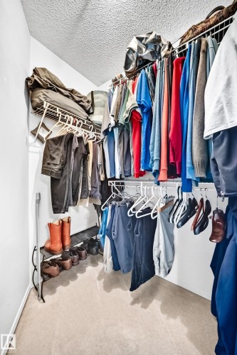 Walk-in Closet in Primary Bedroom - 350 Pearson Crescent Nw, Edmonton, AB - Indoor With Storage