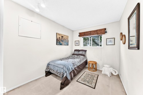 2nd Bedroom - Generous Size Bedroom - 350 Pearson Crescent Nw, Edmonton, AB - Indoor Photo Showing Bedroom