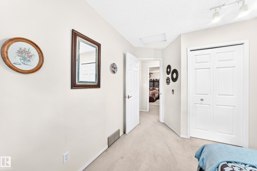2nd Bedroom - Looking towards to Entry to Bedroom - 350 Pearson Crescent Nw, Edmonton, AB - Indoor Photo Showing Other Room