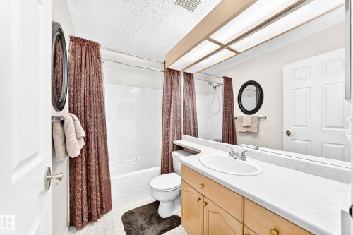 Main Full Bathroom - 350 Pearson Crescent Nw, Edmonton, AB - Indoor Photo Showing Bathroom