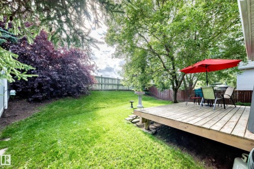 Enjoy the Fully Fenced Backyard - Great to entertain, Pets and Kids - 350 Pearson Crescent Nw, Edmonton, AB - Outdoor