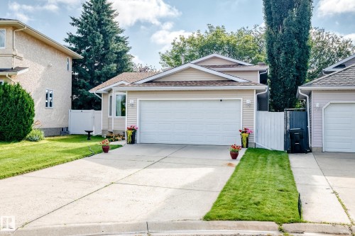 Welcoming Front of Home - 350 Pearson Crescent Nw, Edmonton, AB - Outdoor