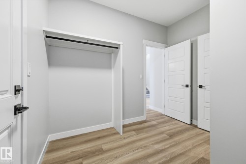 28 Harley Way, Spruce Grove, AB - Indoor Photo Showing Other Room