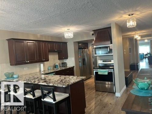 #1501 10011 123 St Nw, Edmonton, AB - Indoor Photo Showing Kitchen