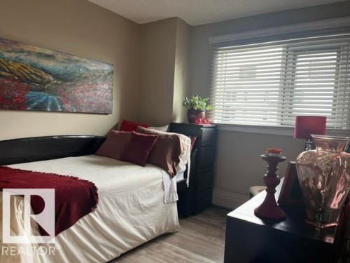 #1501 10011 123 St Nw, Edmonton, AB - Indoor Photo Showing Bedroom